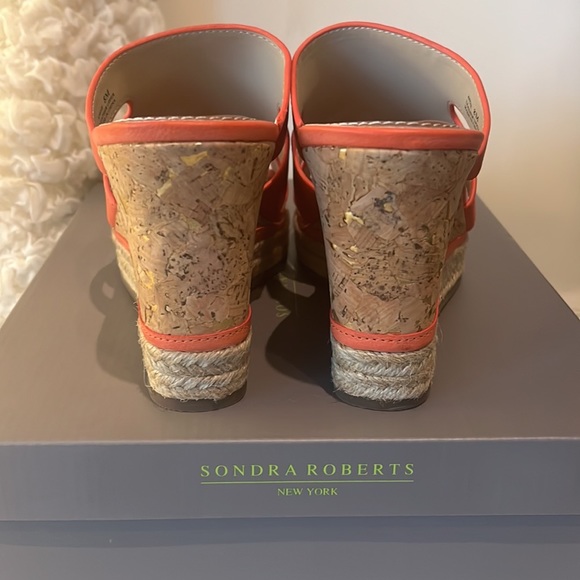 Sondra Roberts Angie Wedge - Picture 6 of 10